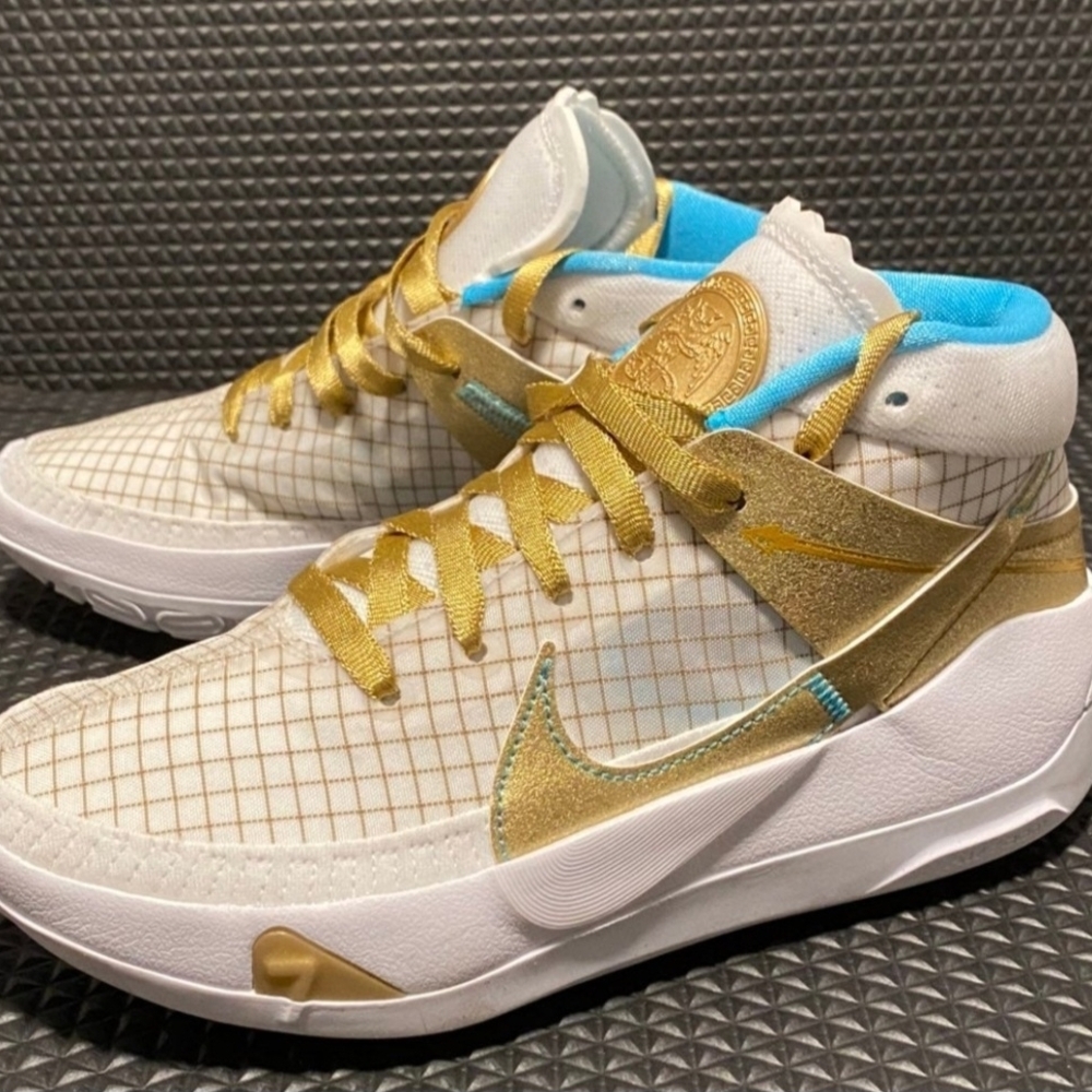 Nike Gold and White High-Top KD13 Zoom Never Worn! Men/Boys 4.5 Women 6